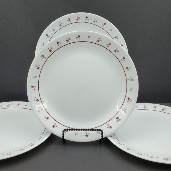 Corelle Dining Corelle Burgundy Dinner Plates Poshmark